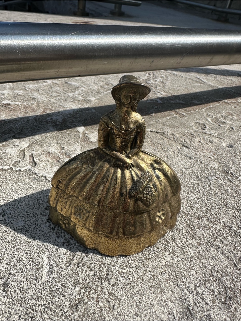 Brass Lady Shaped Bell Southern Belle Bonnet
Victorian Woman (BELL)